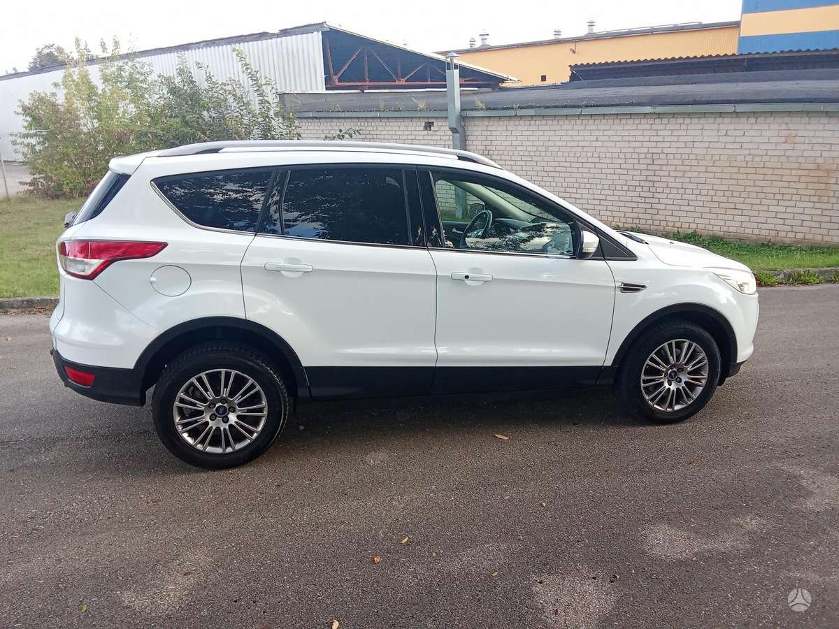 Ford Kuga 2013 — фото 13