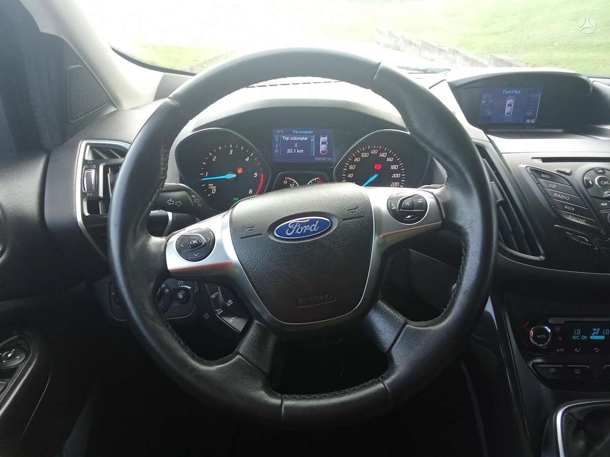 Ford Kuga 2013 — фото 27