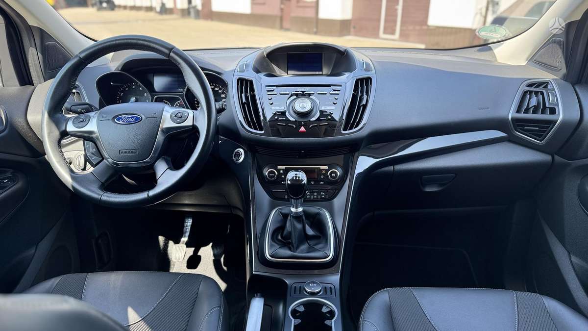 Ford Kuga 2014 — photo 12