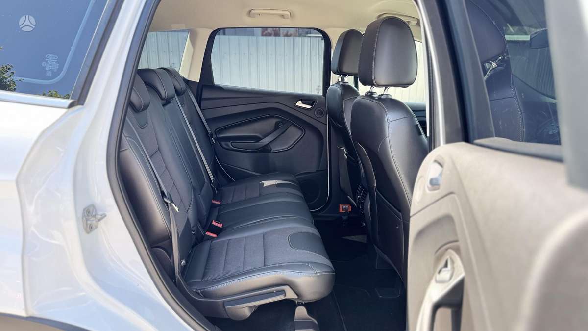 Ford Kuga 2014 — photo 16