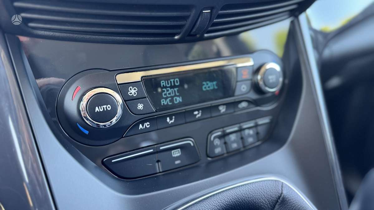 Ford Kuga 2014 — photo 21