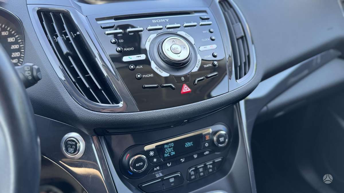 Ford Kuga 2014 — photo 22