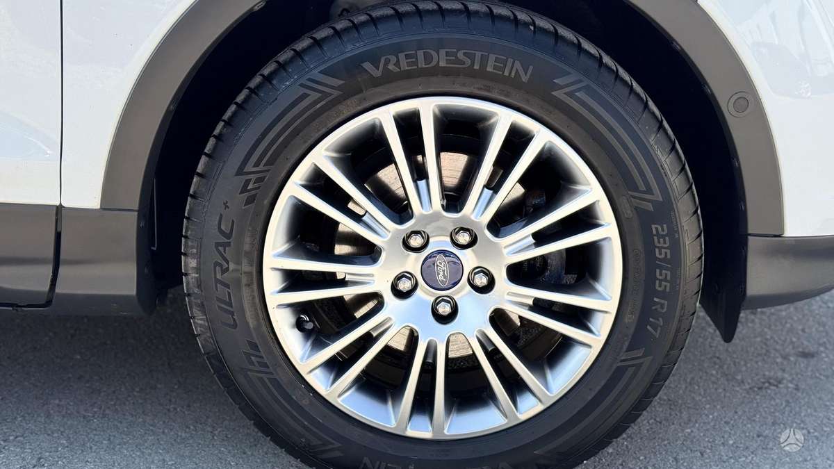 Ford Kuga 2014 — photo 25