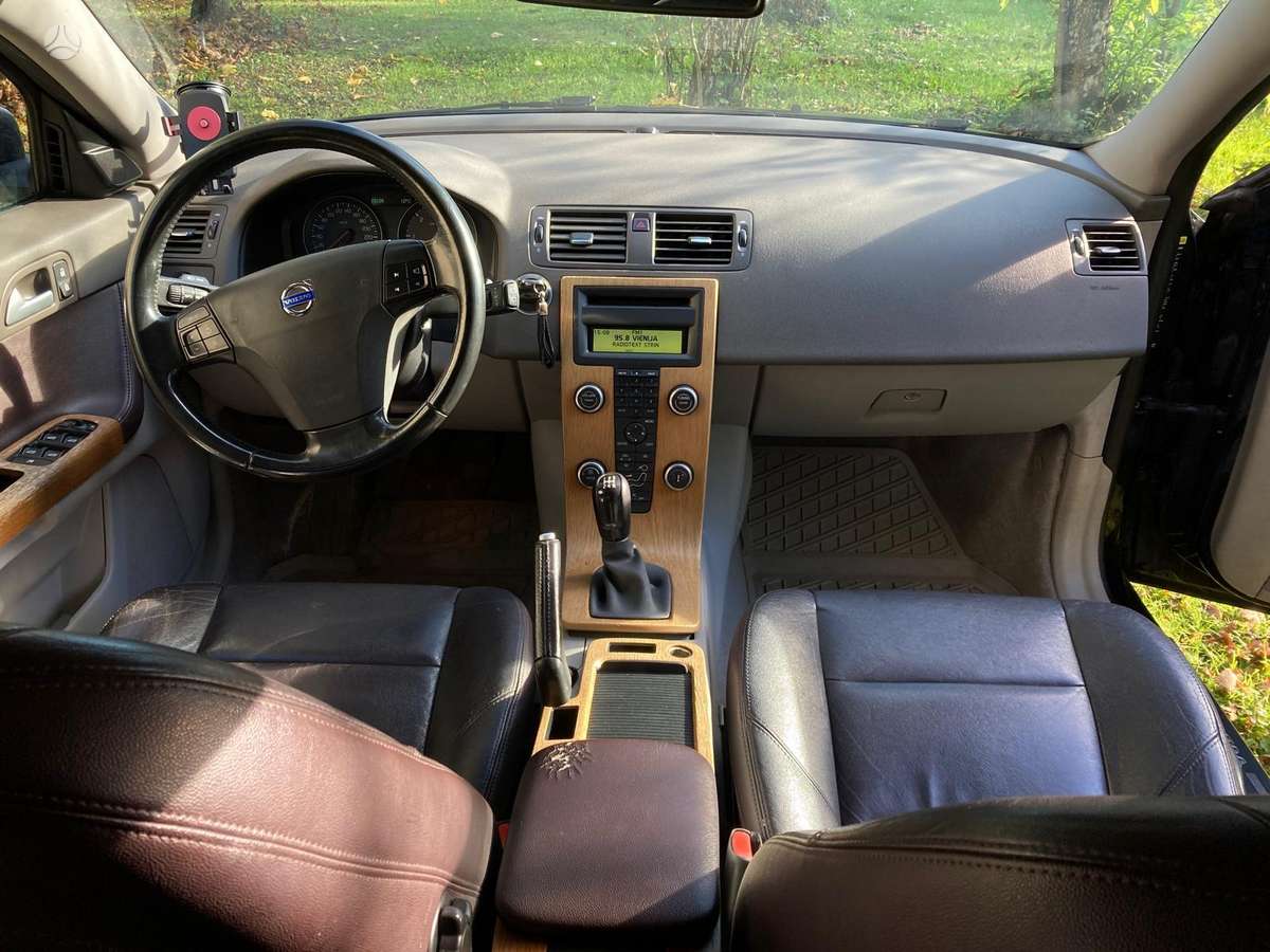 Volvo V50 2008 — photo 5