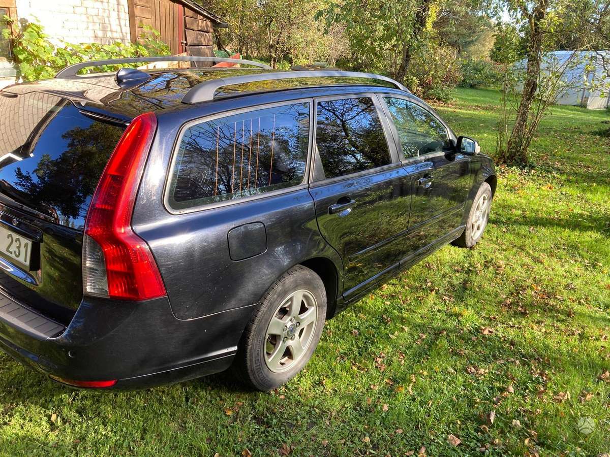 Volvo V50 2008 — photo 8