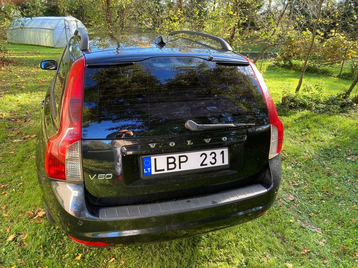 Volvo V50 2008 — photo 9