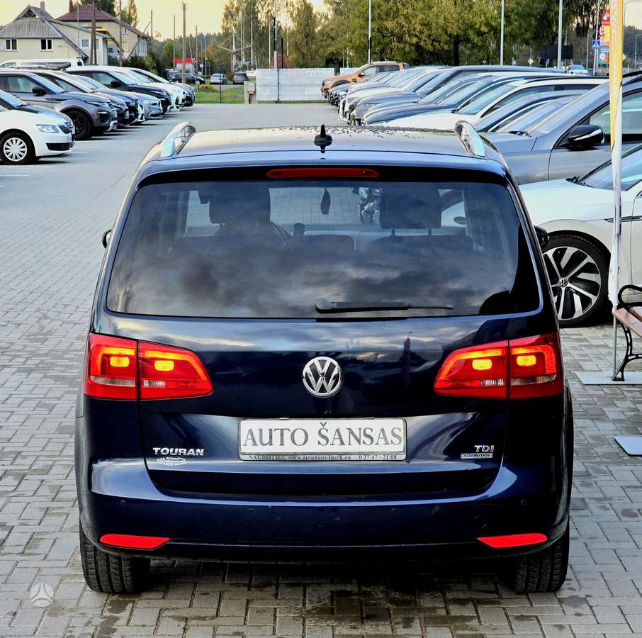 Volkswagen Touran 2014 — фото 10