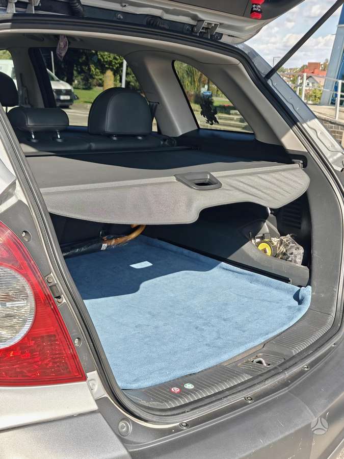 Opel Antara 2009 — photo 12