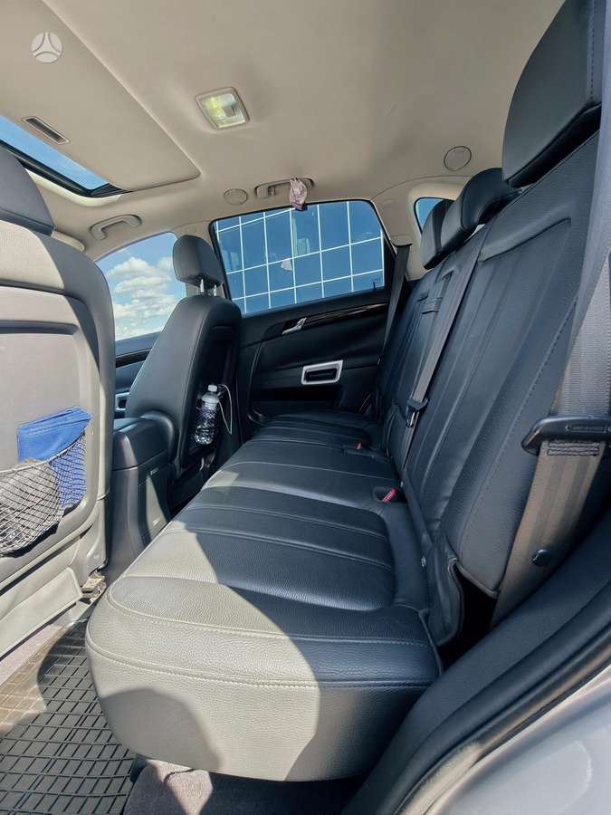 Opel Antara 2009 — photo 13