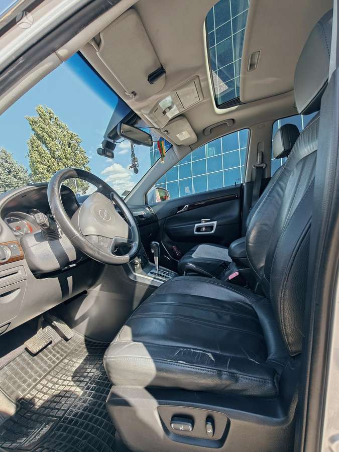 Opel Antara 2009 — photo 14