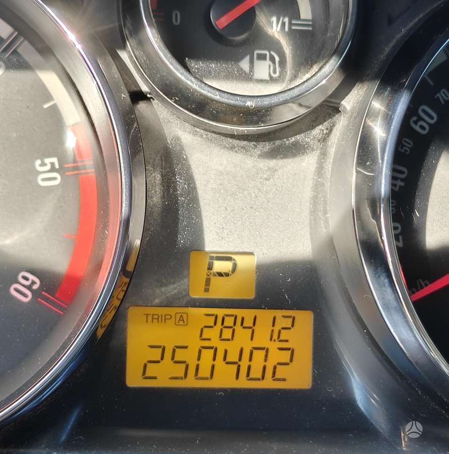Opel Antara 2009 — photo 18