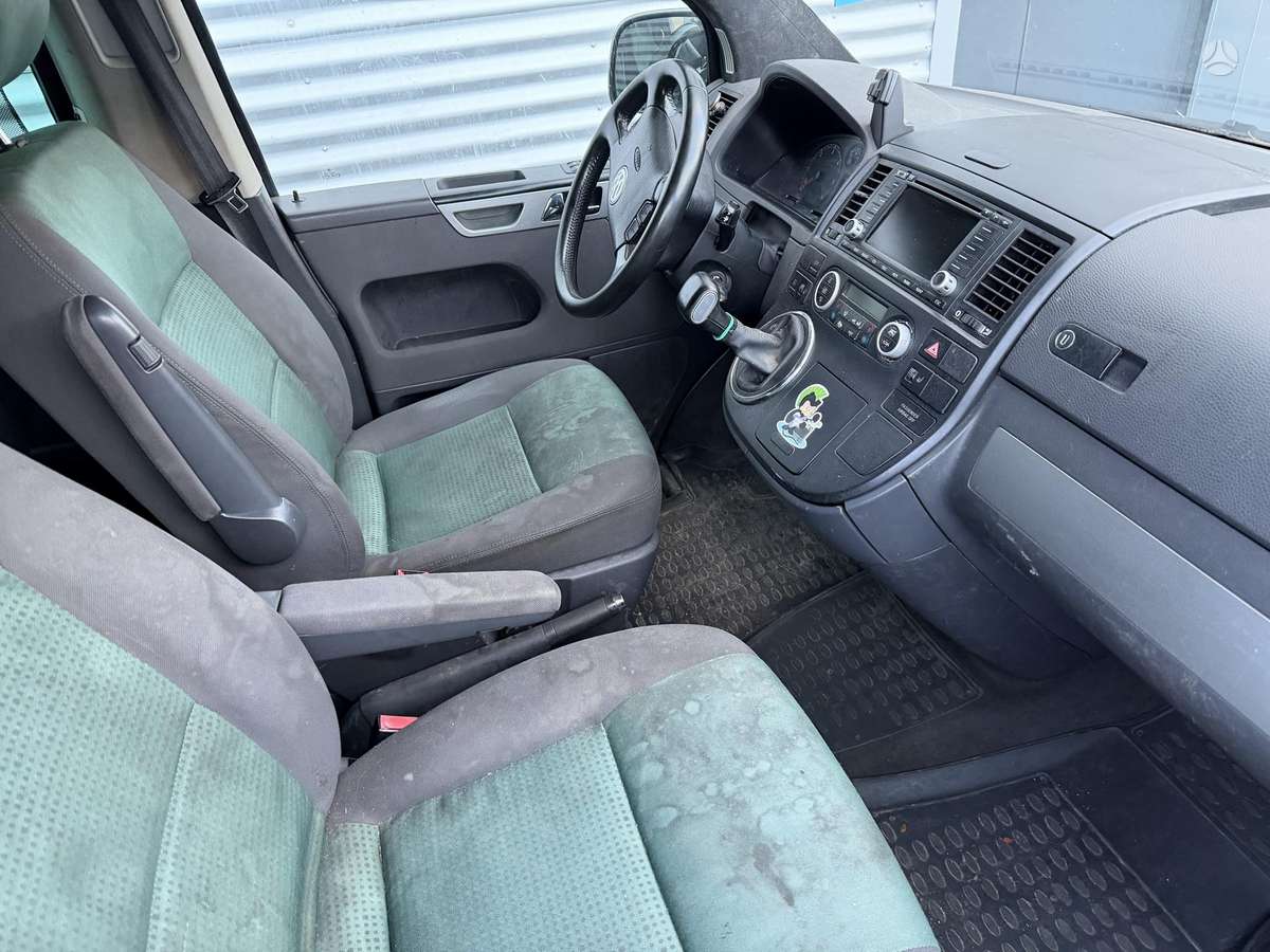 Volkswagen Multivan 2005 — photo 7