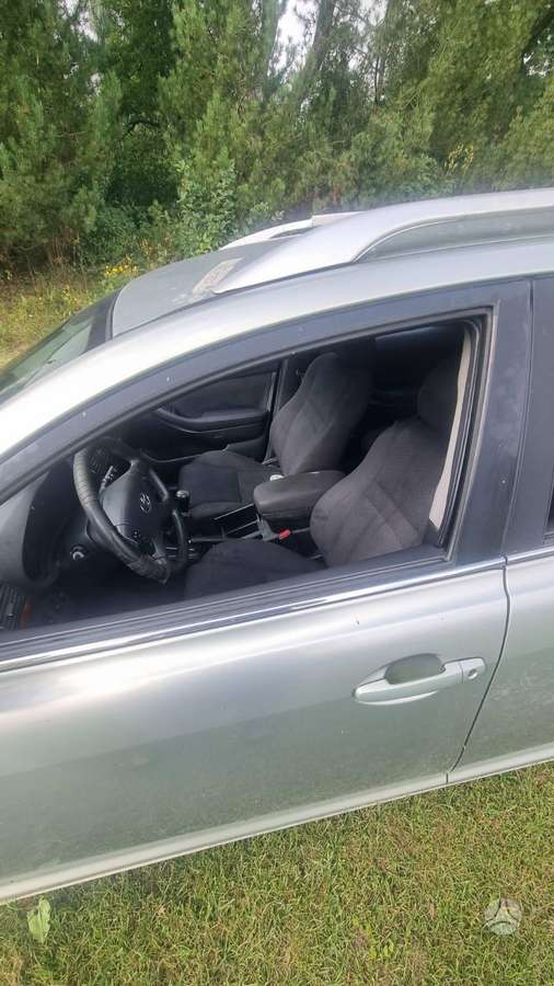 Toyota Avensis 2004 — photo 6
