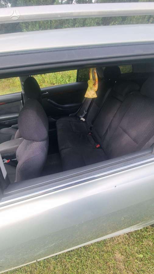 Toyota Avensis 2004 — photo 7