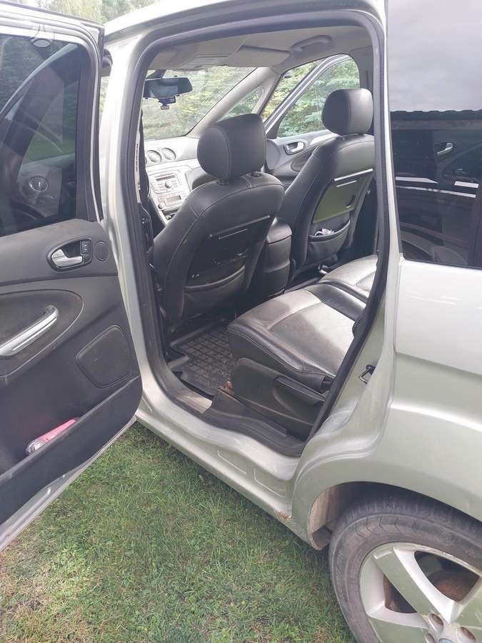 Ford C-MAX 2008 — interior
