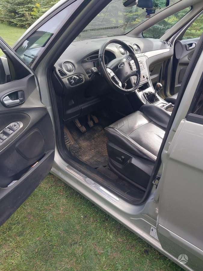 Ford C-MAX 2008 — engine 1753 cm³, 125 HP (92kW)