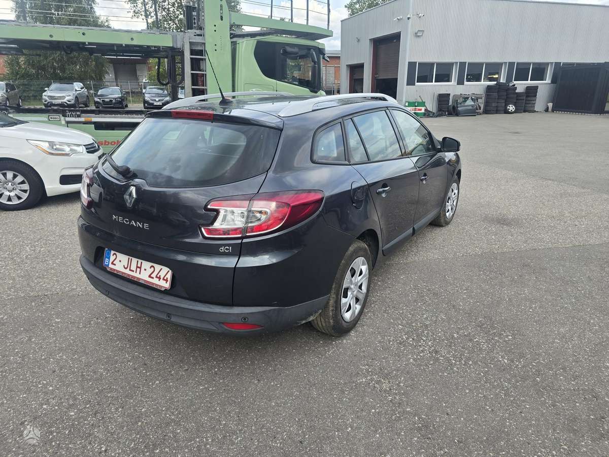 Renault Megane 2012 — двигун 1461 cm³, 90 HP (66kW)