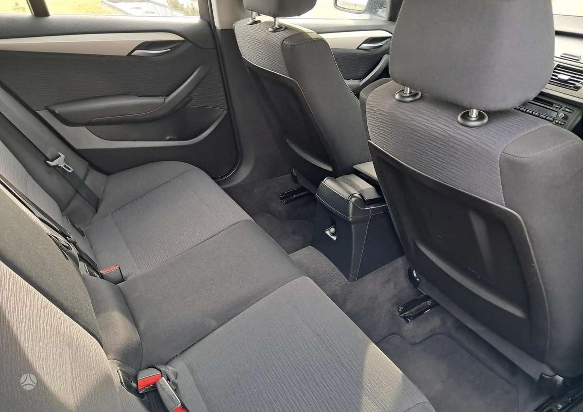 BMW X1 2013 — photo 8