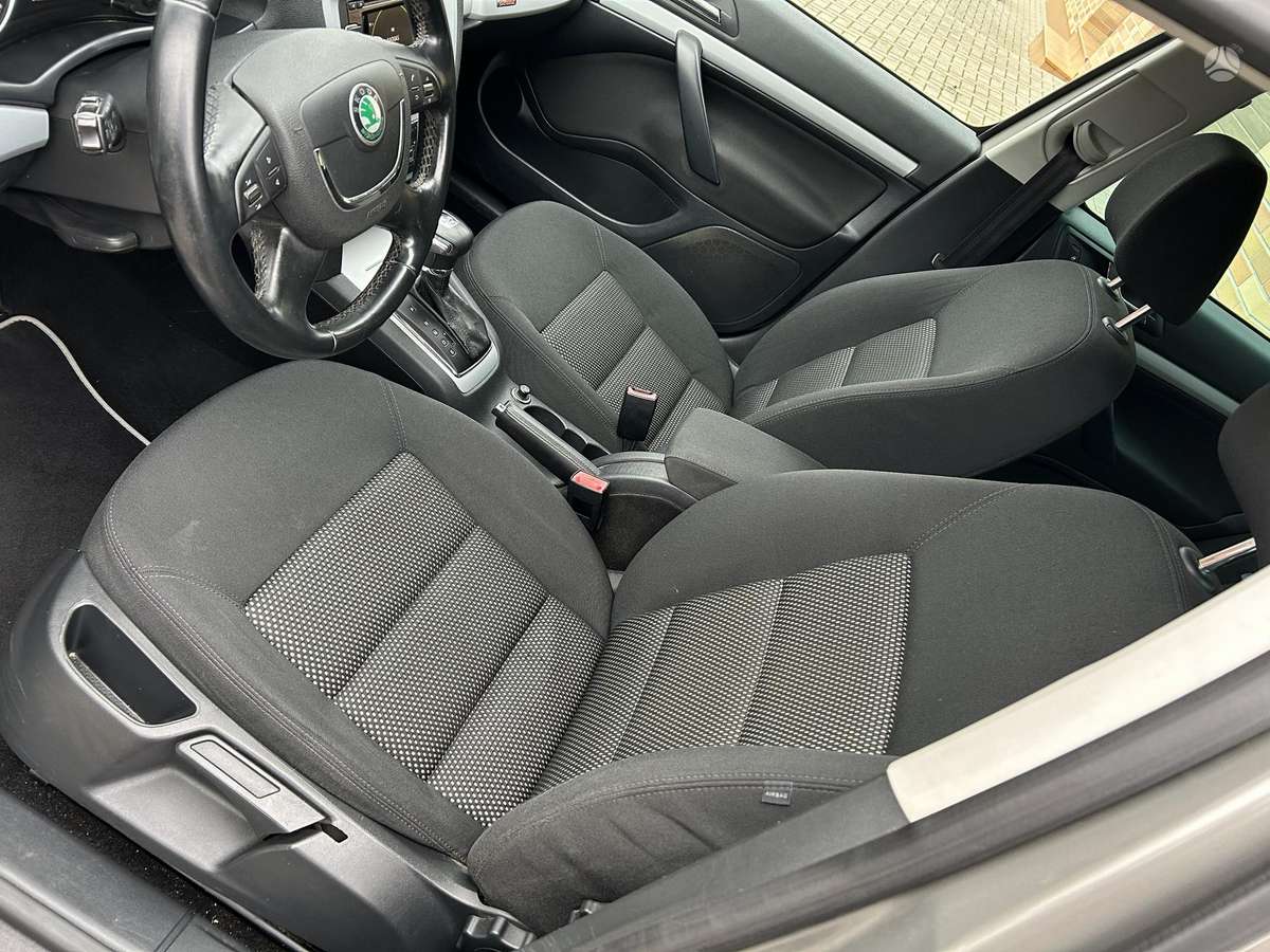 Skoda Octavia 2011 — photo 14