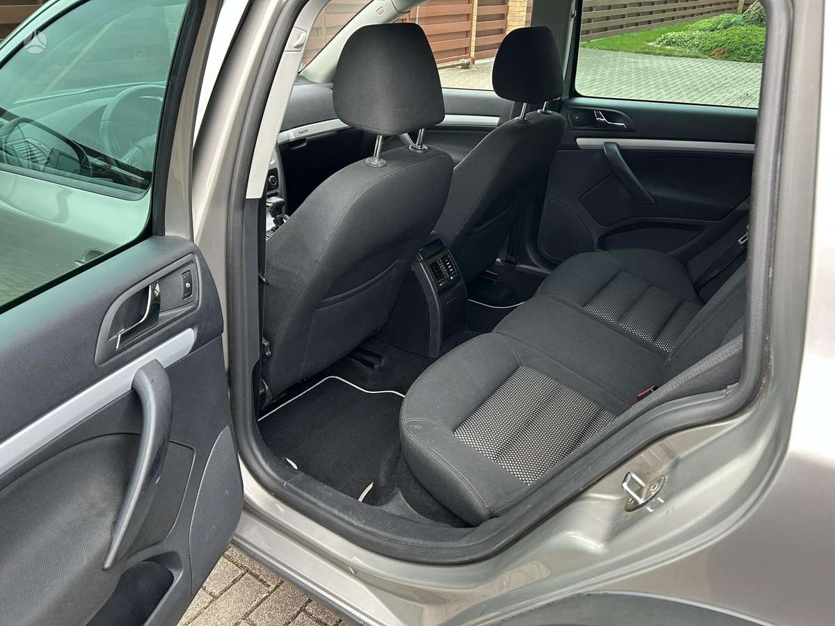 Skoda Octavia 2011 — photo 15