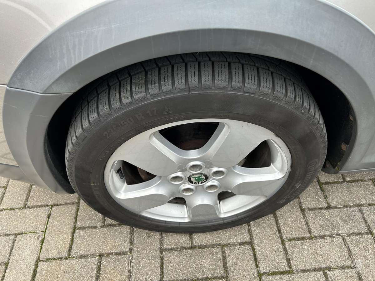 Skoda Octavia 2011 — photo 25
