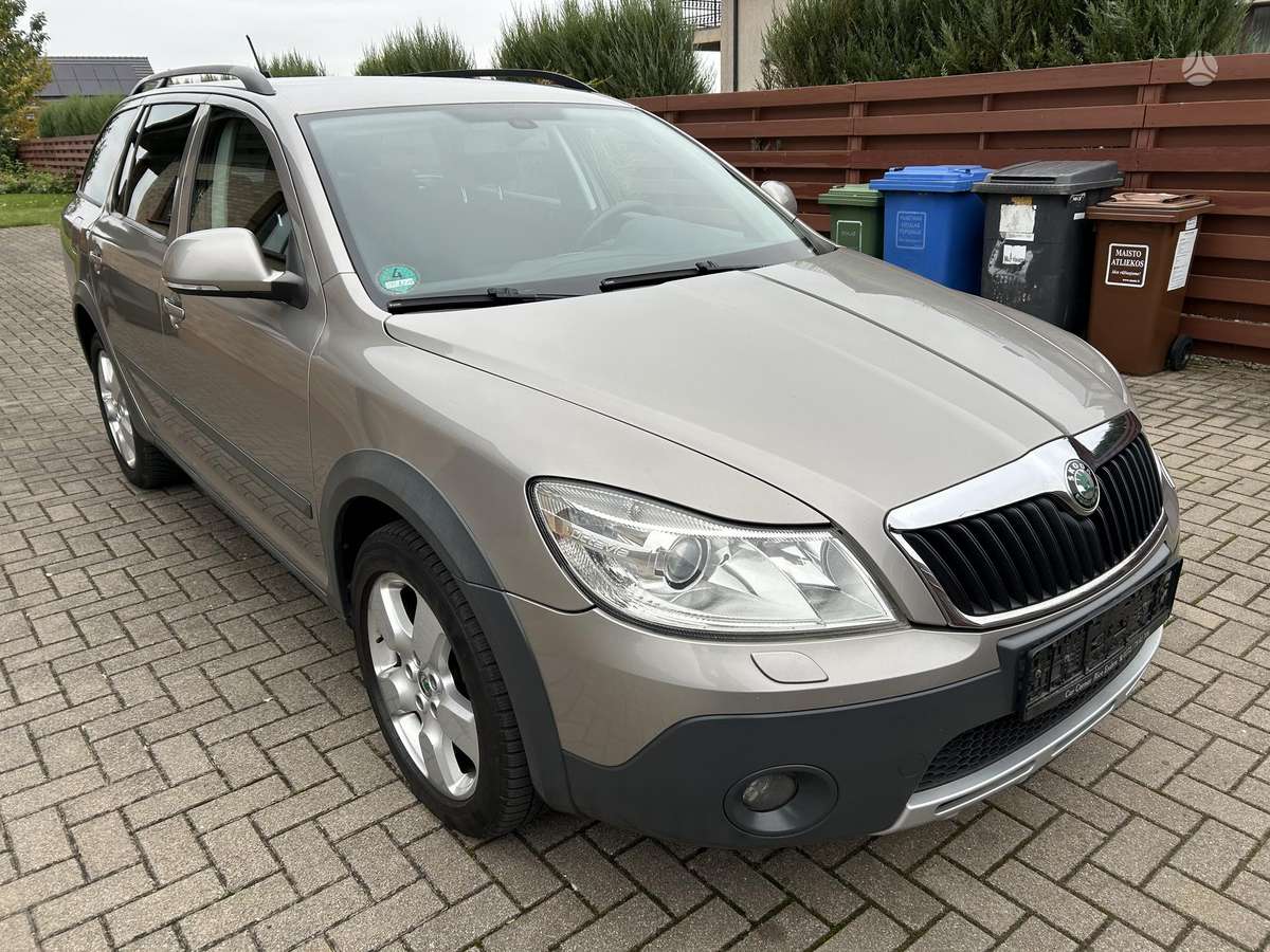 Skoda Octavia 2011 — engine 2000 cm³, 140 HP (103kW)