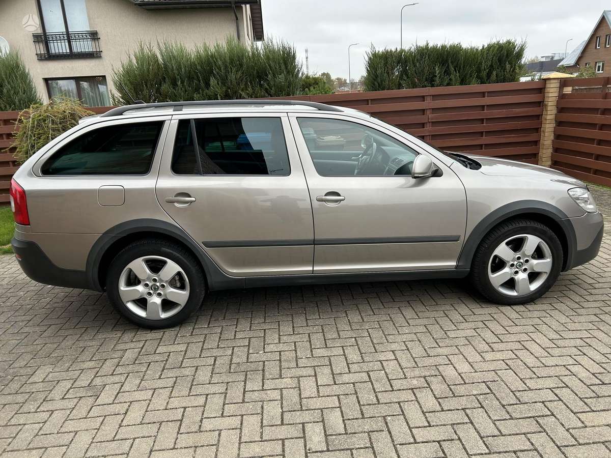 Skoda Octavia 2011 — photo 6