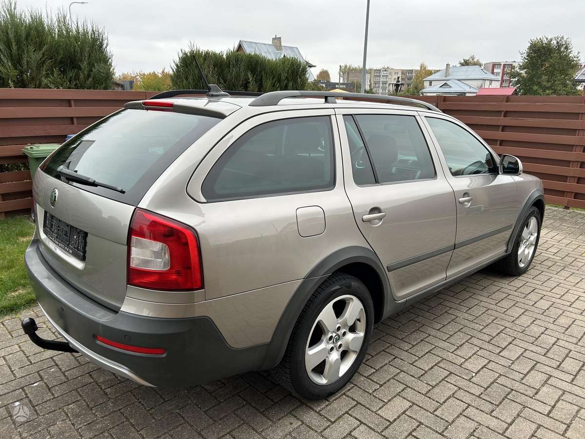 Skoda Octavia 2011 — photo 7