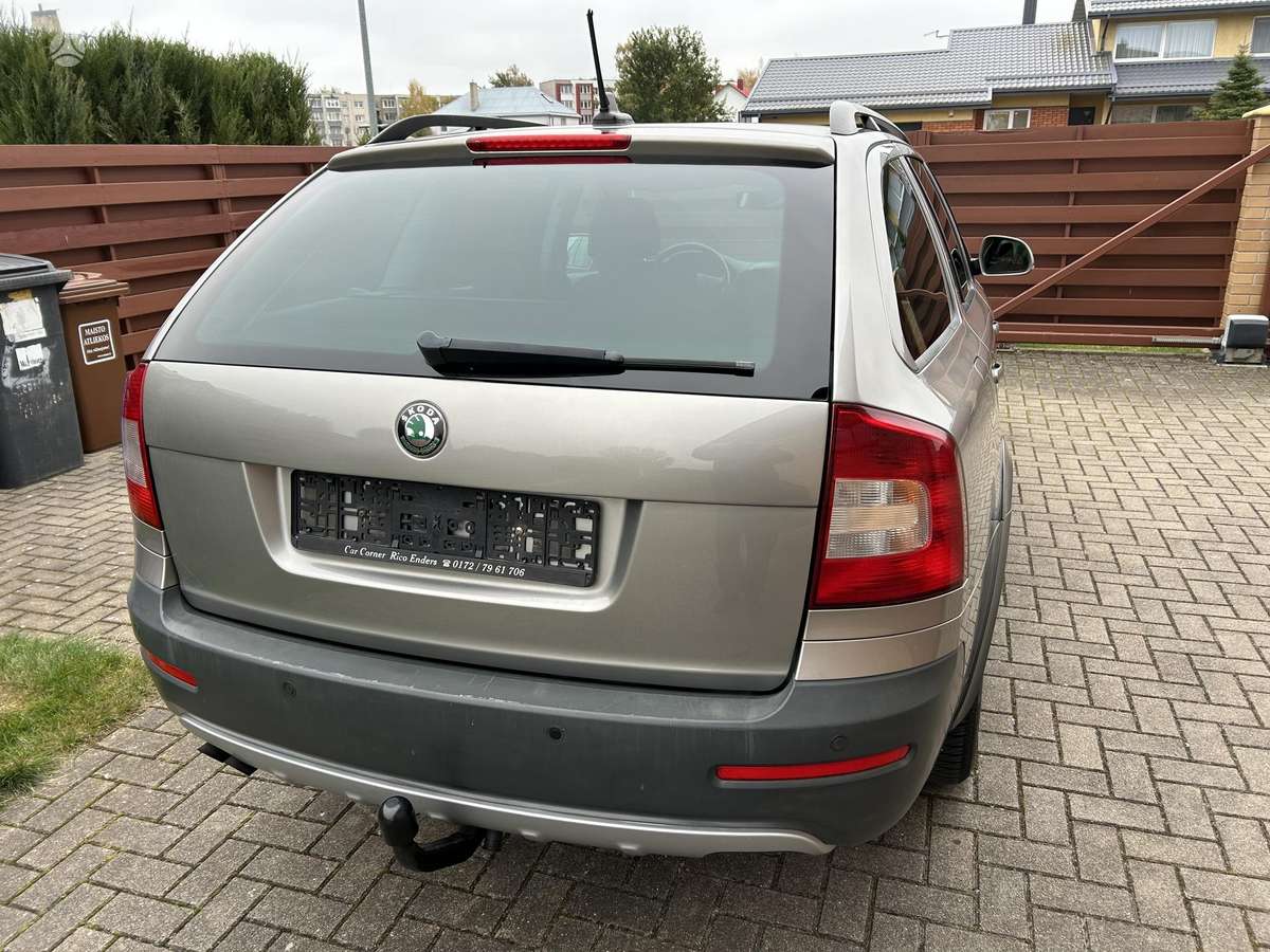 Skoda Octavia 2011 — photo 8