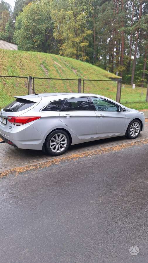 Hyundai i40 2013 — салон