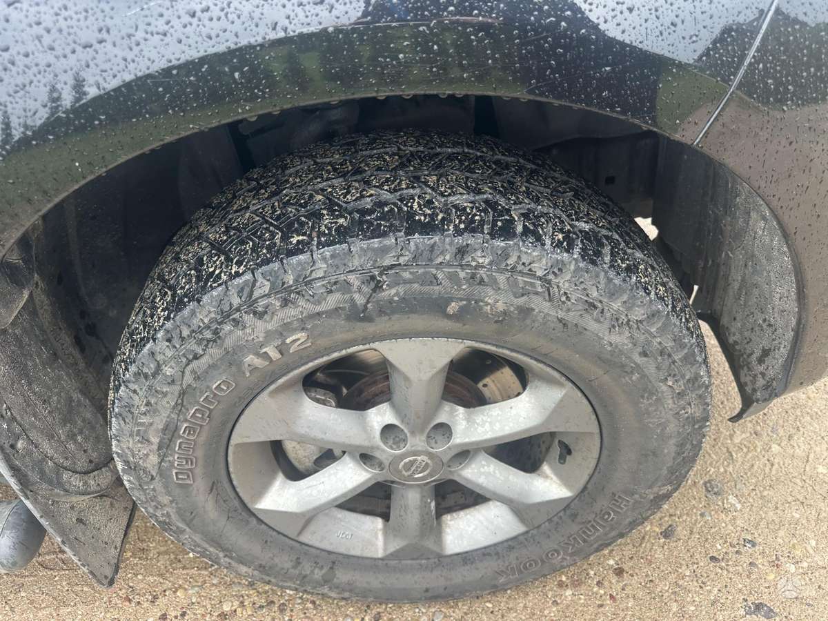 Nissan Navara 2012 — photo 11