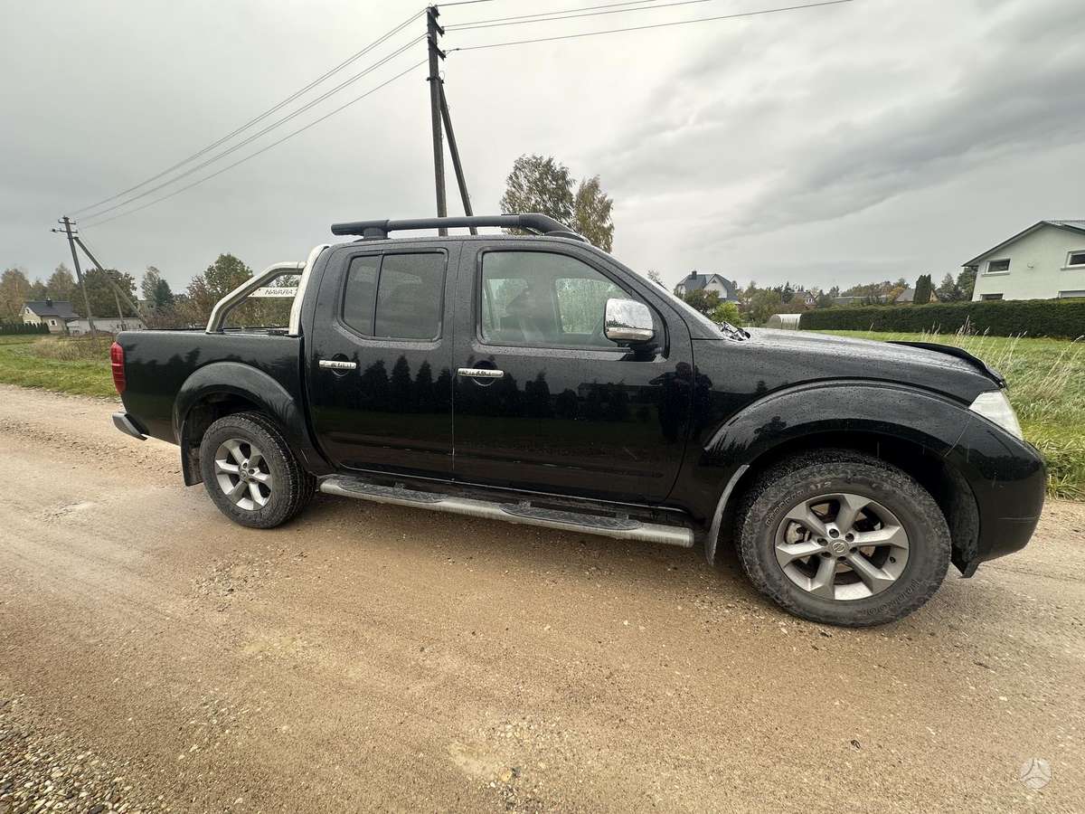 Nissan Navara 2012 — photo 5