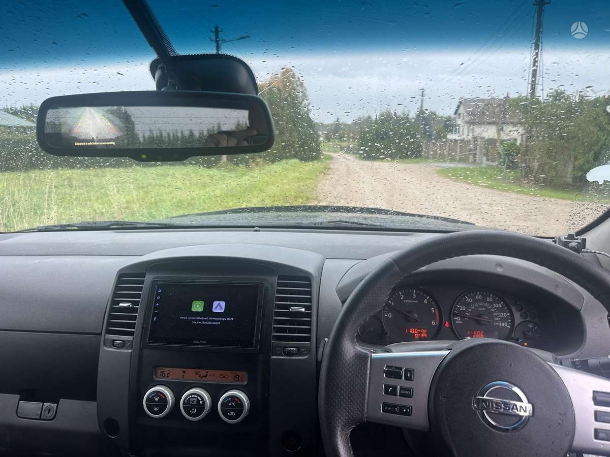 Nissan Navara 2012 — photo 8