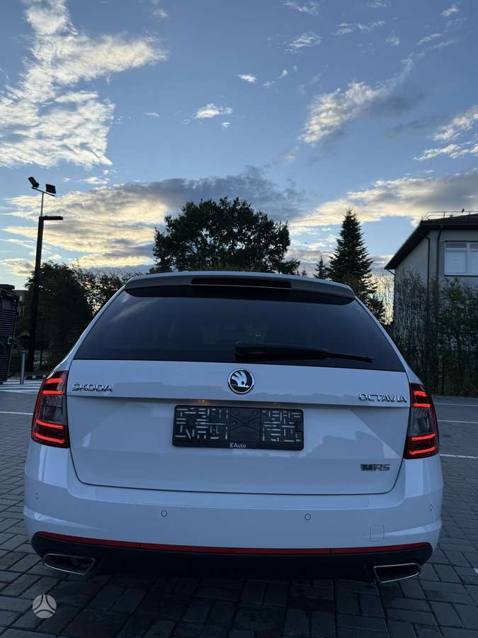 Skoda Octavia 2014 — фото 11