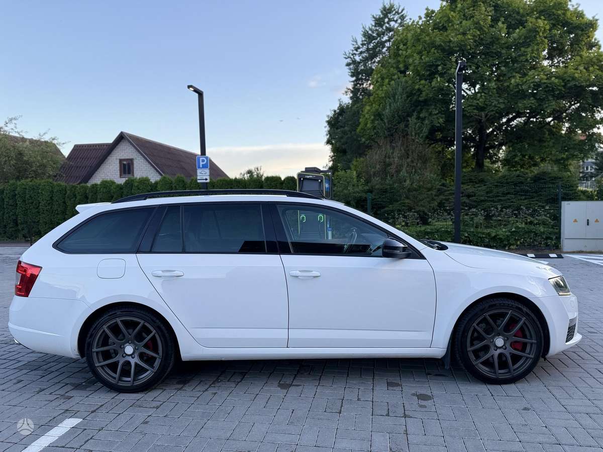 Skoda Octavia 2014 — фото 16
