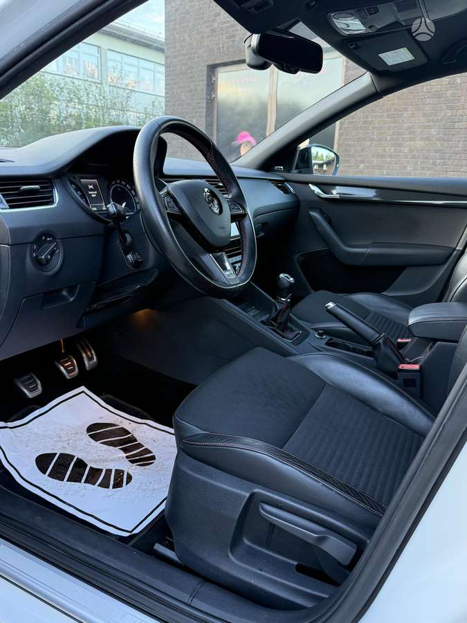 Skoda Octavia 2014 — фото 24