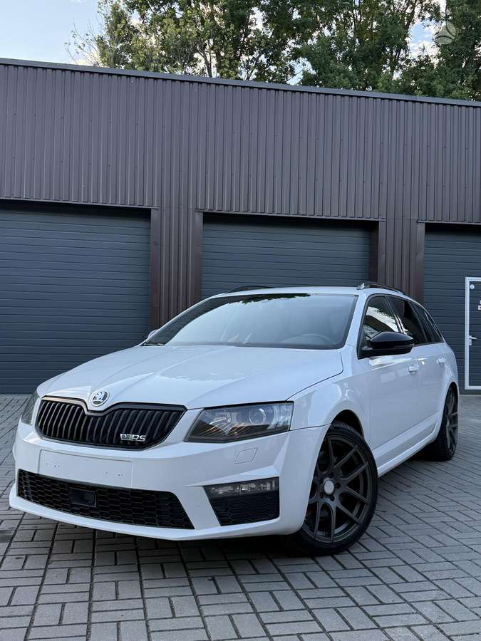 Skoda Octavia 2014 — салон