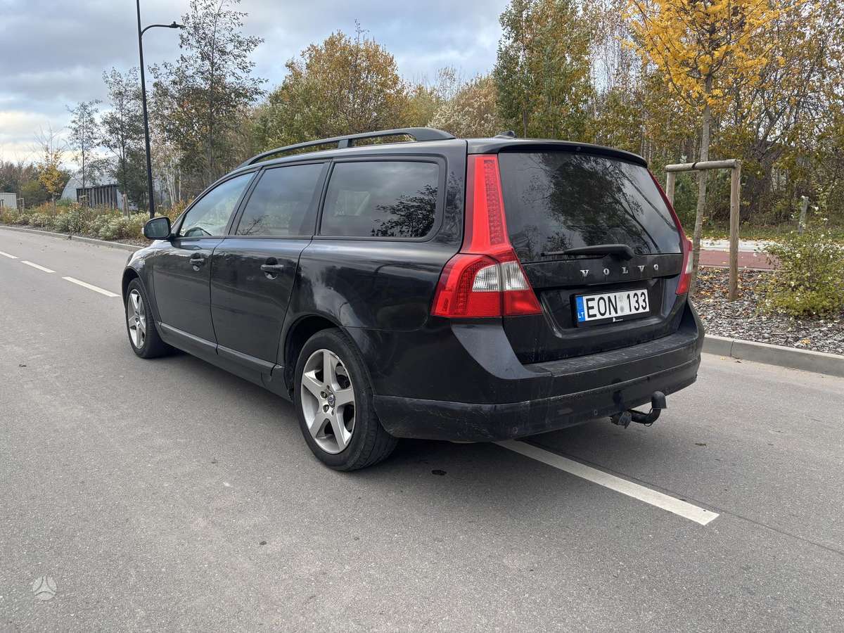 Volvo V70 2008 — engine 2400 cm³, 163 HP (120kW)