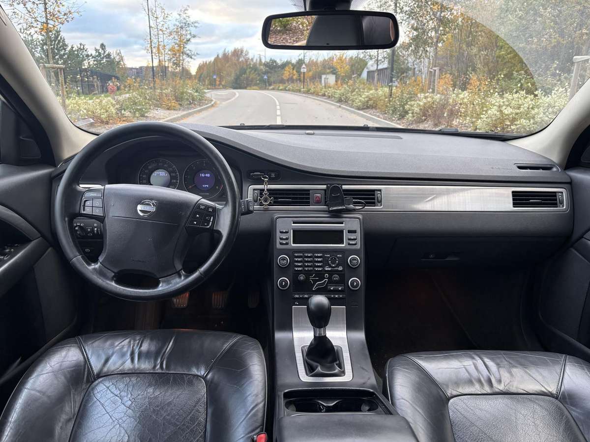 Volvo V70 2008 — photo 9