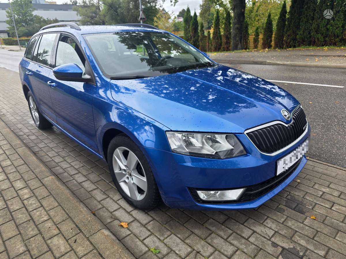 Skoda Octavia 2014 — interior