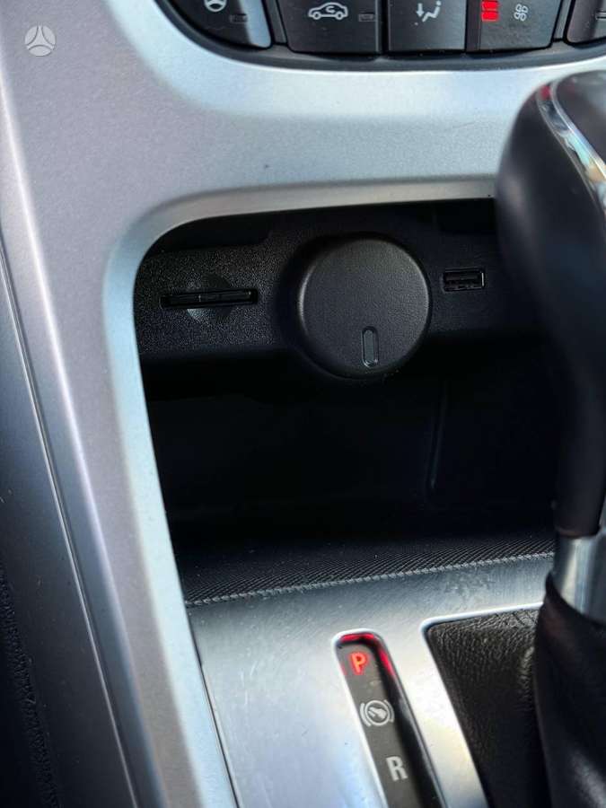 Opel Astra 2013 — photo 24