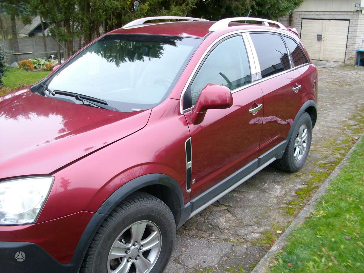 Opel Antara 2012 — rear view