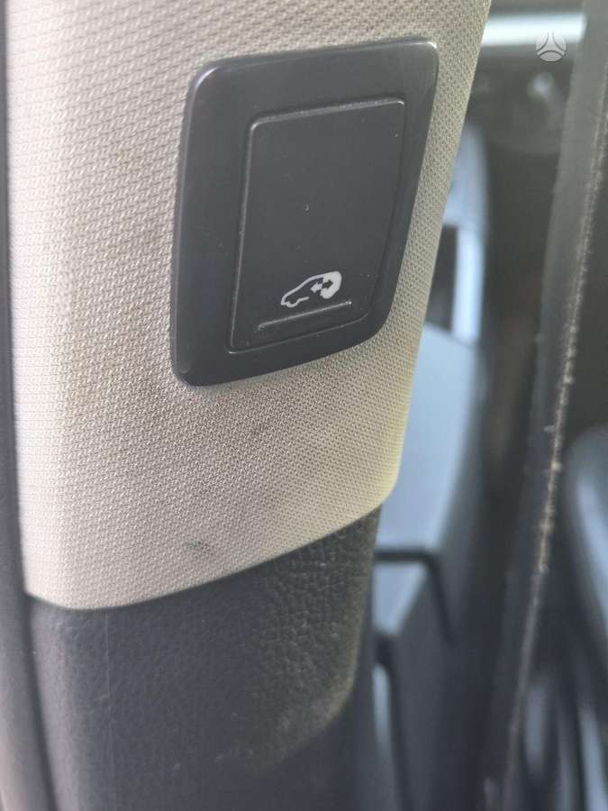 Volkswagen Sharan 2011 — photo 14
