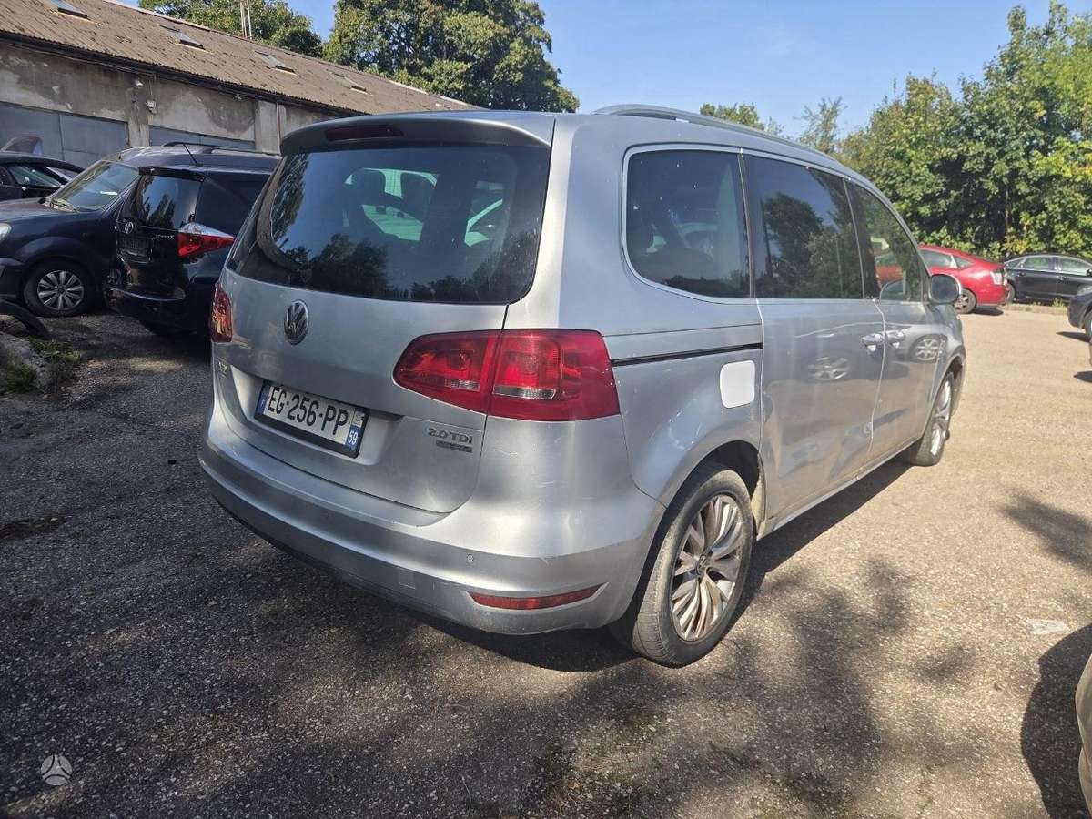 Volkswagen Sharan 2011 — photo 7