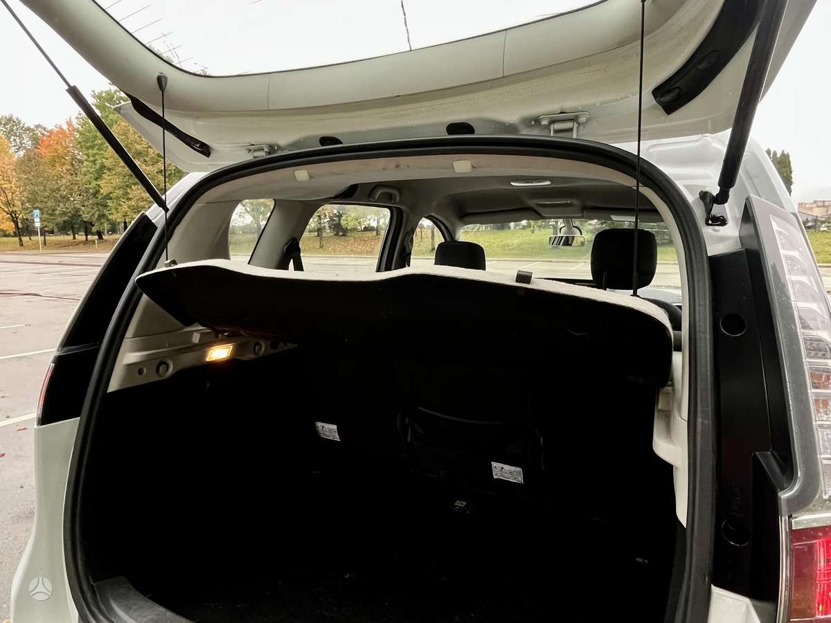 Renault Scenic 2013 — фото 14