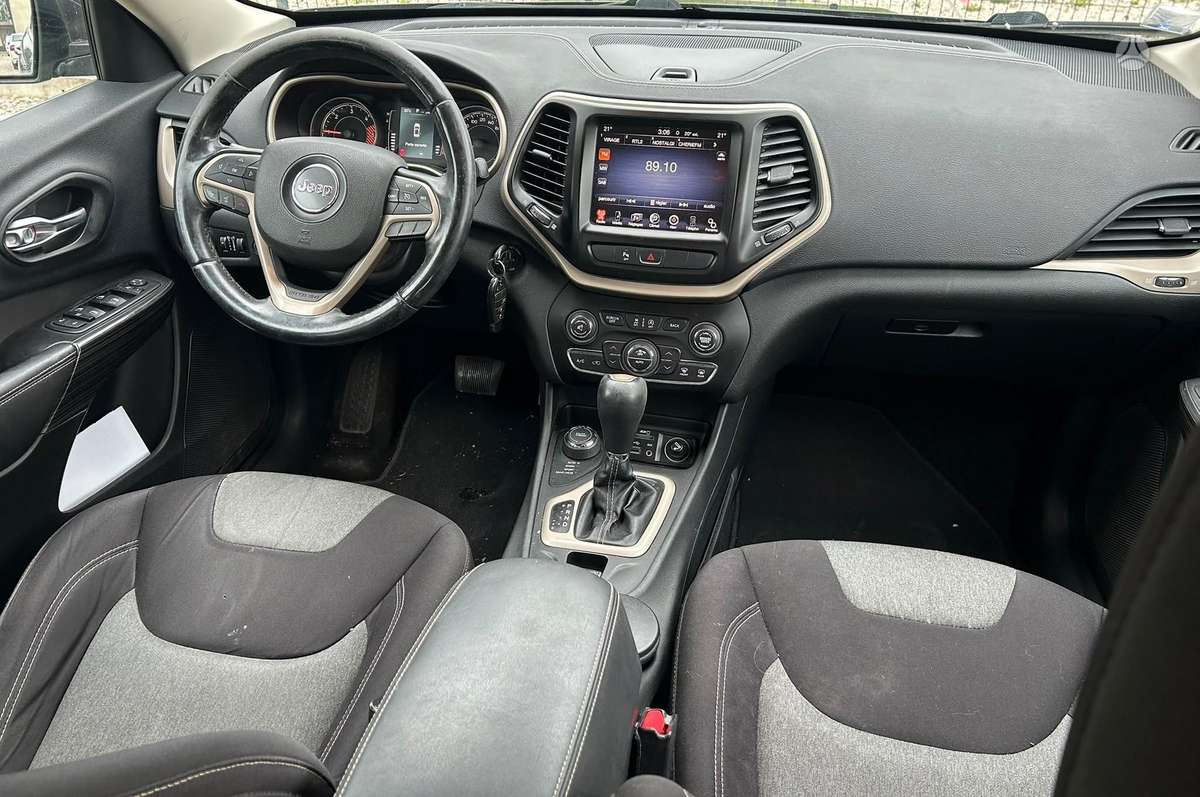 Jeep Cherokee 2014 — photo 10