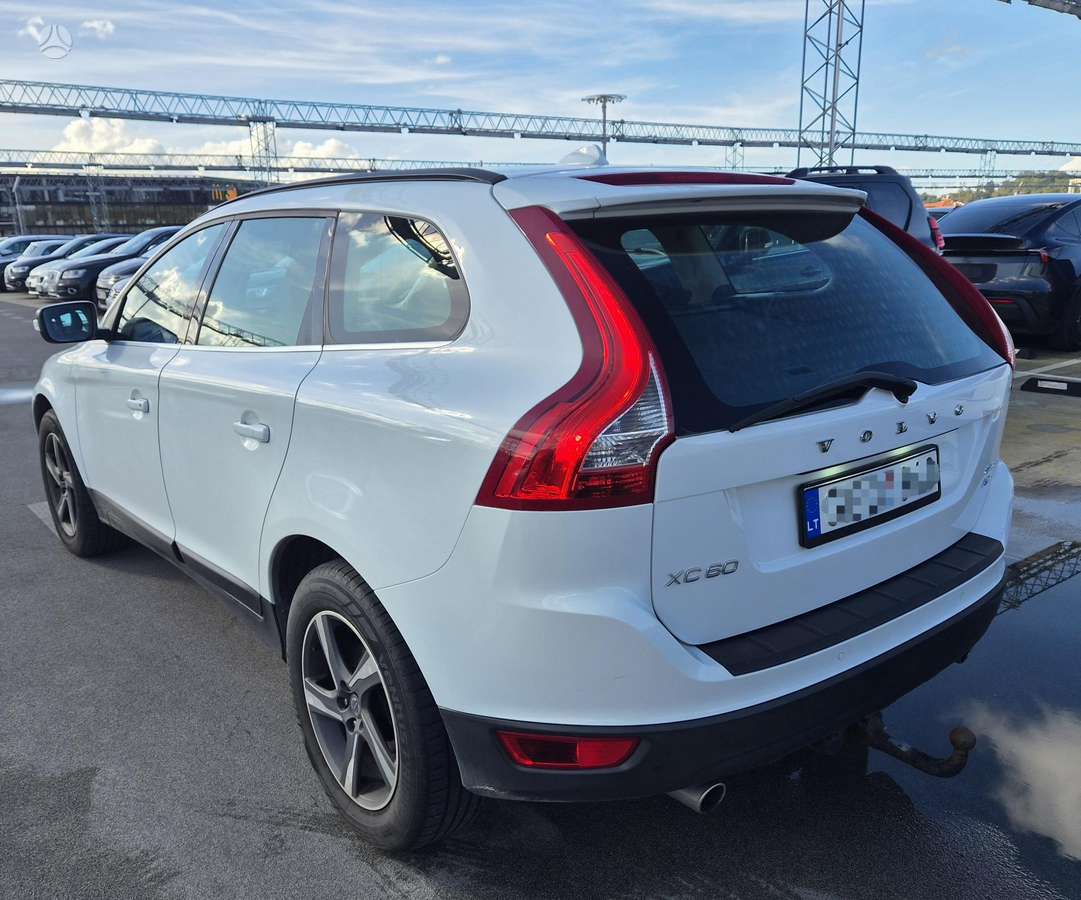 Volvo XC60 2009 — photo 5