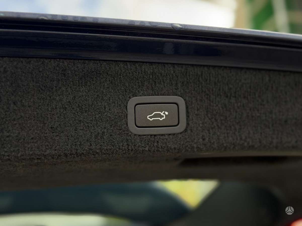 Volvo V70 2012 — photo 41