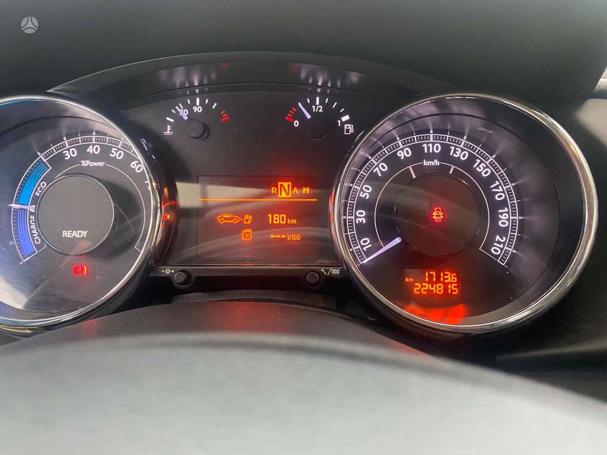 Peugeot 3008 2011 — photo 6
