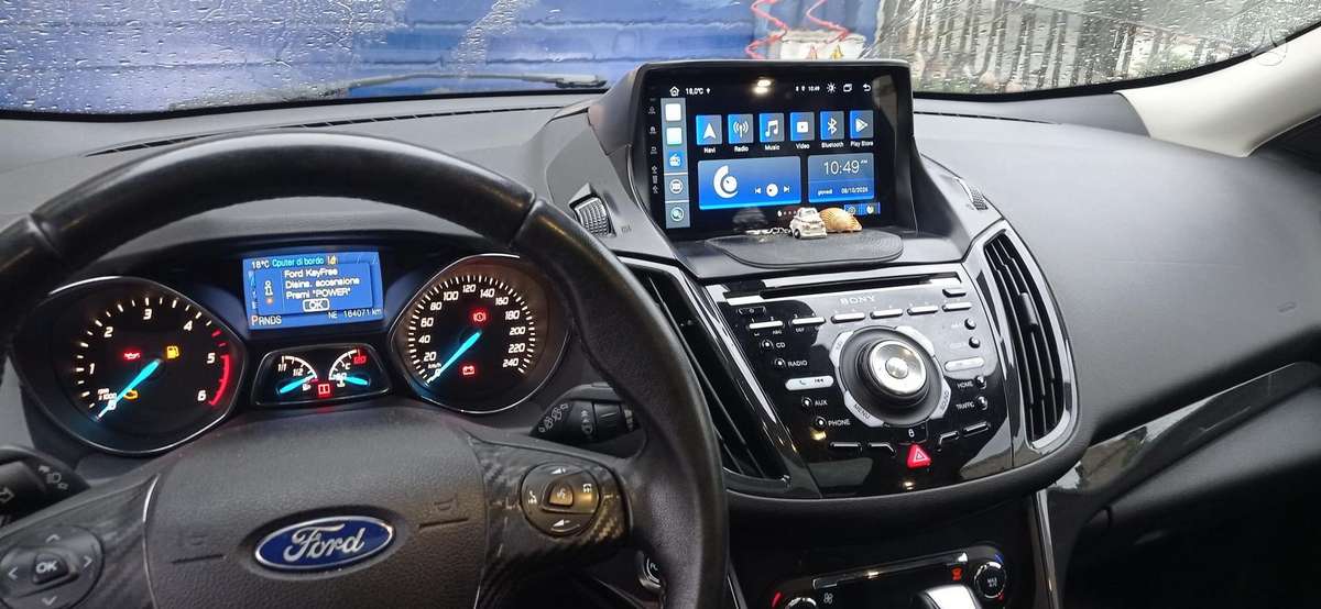 Ford Kuga 2013 — двигун 163 HP (120kW)